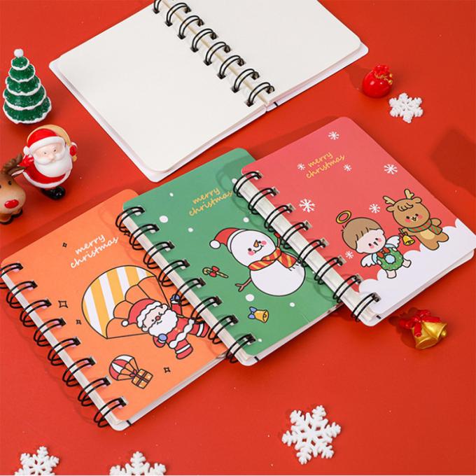 Journal intime personnel en gros pour écrire des notes dedans et inscrire le petit bloc-notes de carnet de journal de livre à couverture dure