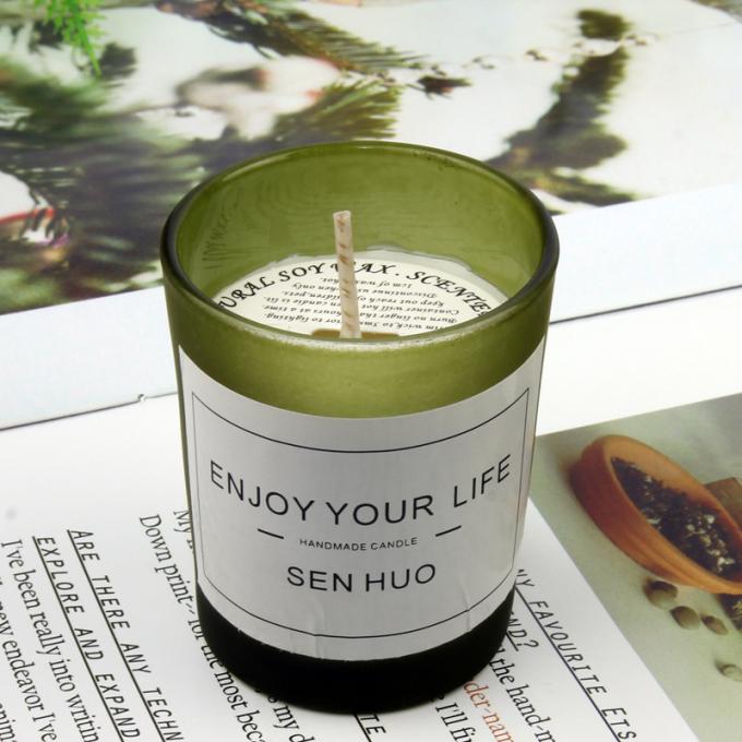 Bougie parfumée de détente fortement parfumée durable d'hommes en verre durable sans fumée qui respecte l'environnement en gros