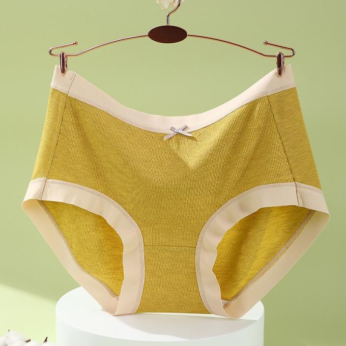 Le coton moyen de Traceless de la taille de la fille en gros respirable plus des sous-vêtements de taille 3 couches coulent les culottes des femmes de preuve