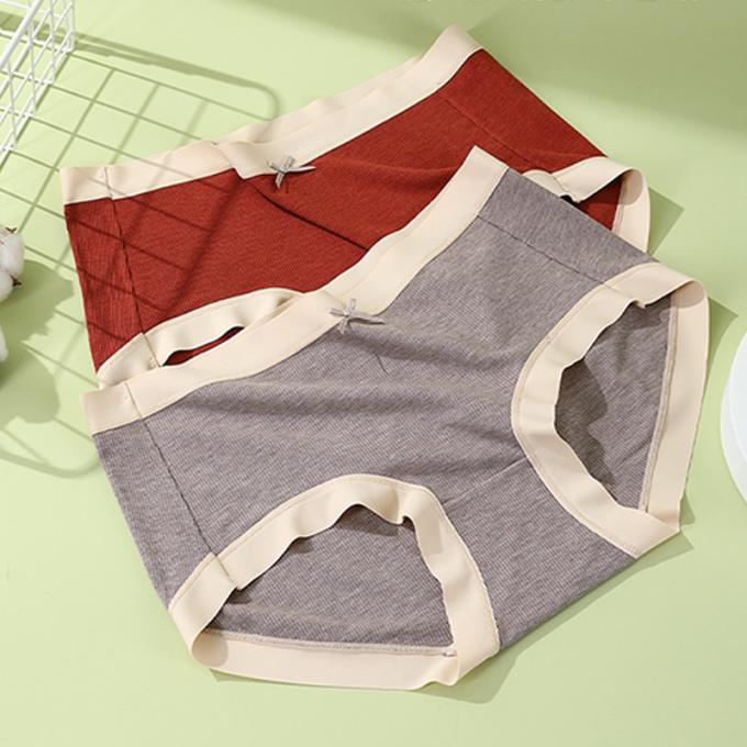 Le coton moyen de Traceless de la taille de la fille en gros respirable plus des sous-vêtements de taille 3 couches coulent les culottes des femmes de preuve