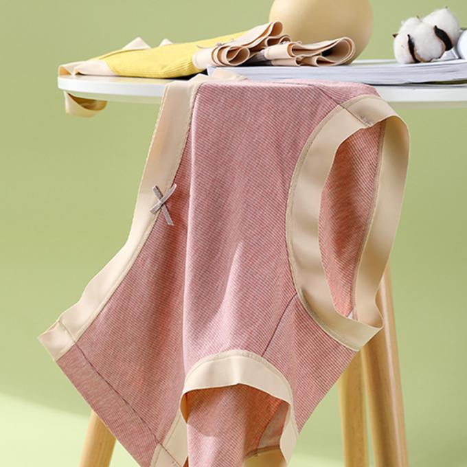 Le coton moyen de Traceless de la taille de la fille en gros respirable plus des sous-vêtements de taille 3 couches coulent les culottes des femmes de preuve