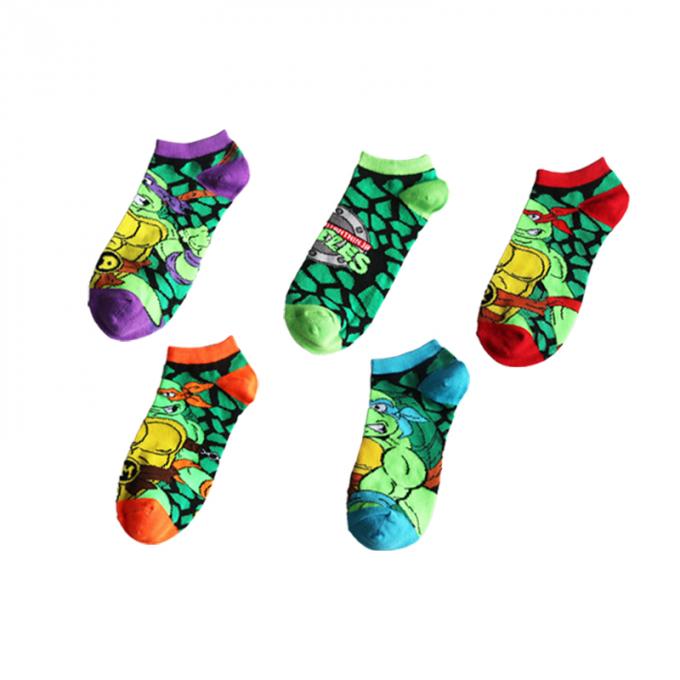Les nouvelles chaussettes des hommes et des femmes de série de bande dessinée d'été en gros avec les chaussettes invisibles de camouflage