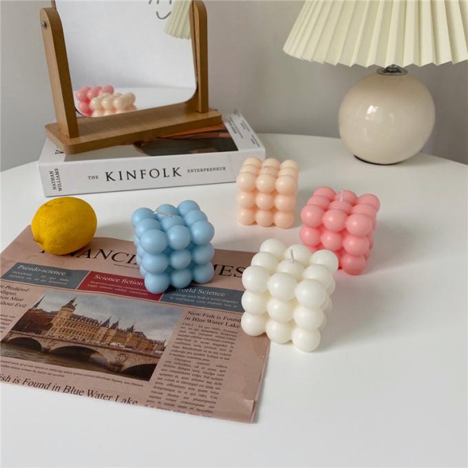 Bougies adaptées aux besoins du client en gros flairées pour cirer la coutume métallisée de marque de distributeur d'Amber Glass Jar Bulk Candles