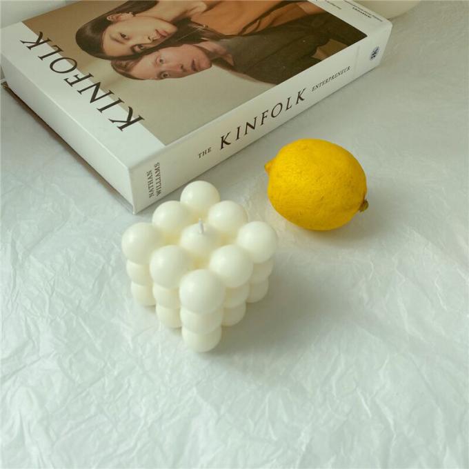 Bougies adaptées aux besoins du client en gros flairées pour cirer la coutume métallisée de marque de distributeur d'Amber Glass Jar Bulk Candles