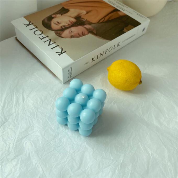 Bougies adaptées aux besoins du client en gros flairées pour cirer la coutume métallisée de marque de distributeur d'Amber Glass Jar Bulk Candles