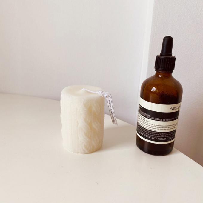 Bougies adaptées aux besoins du client en gros flairées pour cirer la coutume métallisée de marque de distributeur d'Amber Glass Jar Bulk Candles
