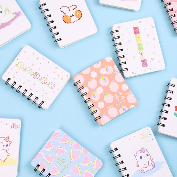 Mini Cartoon Spiral Wirebound Notebook créatif en gros parfait pour les carnets de notes à spirale de journal intime personnalisables