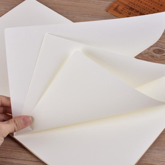 Le trellis fait sur commande réutilisé en gros de livre à couverture dure a rayé le carnet en spirale d'Offic A5 Papier d'emballage de blanc