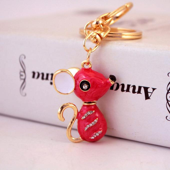 Année du pendant mignon en métal de Diamond Mouse Car Keychain Animal de cadeau de rat en gros parmi nous chaîne principale de fausse pierre