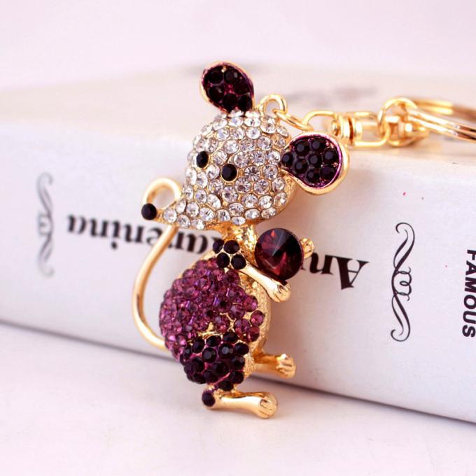 Année du pendant mignon en métal de Diamond Mouse Car Keychain Animal de cadeau de rat en gros parmi nous chaîne principale de fausse pierre