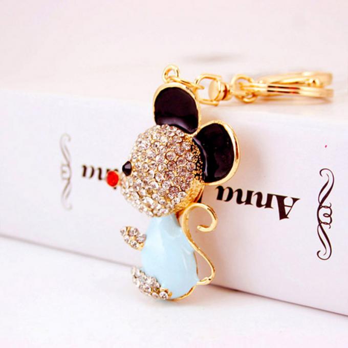 Année du pendant mignon en métal de Diamond Mouse Car Keychain Animal de cadeau de rat en gros parmi nous chaîne principale de fausse pierre