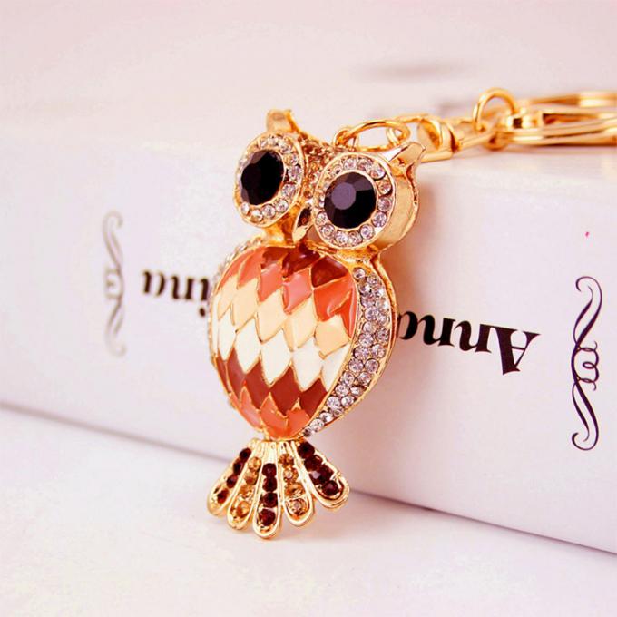 Chaîne principale mignonne animale de voiture en métal de voiture de bracelet de Diamond Owl Car Female Bag Accessories de chaîne principale de concepteurs