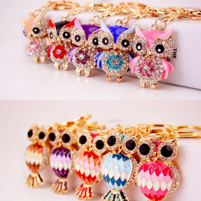 Chaîne principale mignonne animale de voiture en métal de voiture de bracelet de Diamond Owl Car Female Bag Accessories de chaîne principale de concepteurs