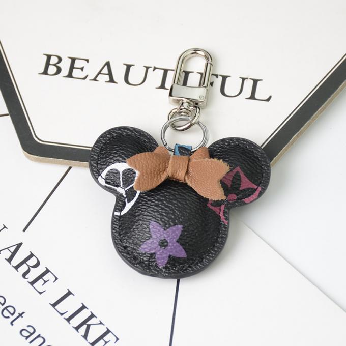Le sac pendant en cuir en gros de chaîne principale de chien d'ours ornemente des accessoires Diamond Bear Keychain Keychains pour des femmes